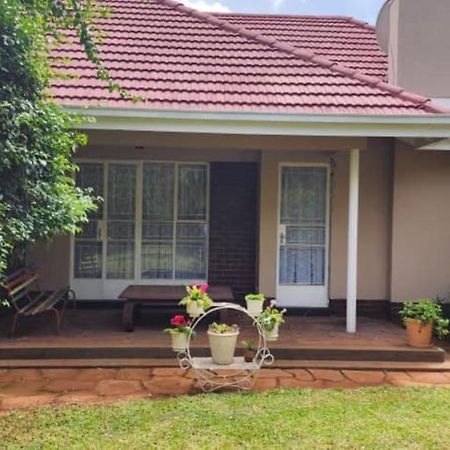 Lovely 3 Bed In Mount Pleasant - 2153 Harare Bagian luar foto