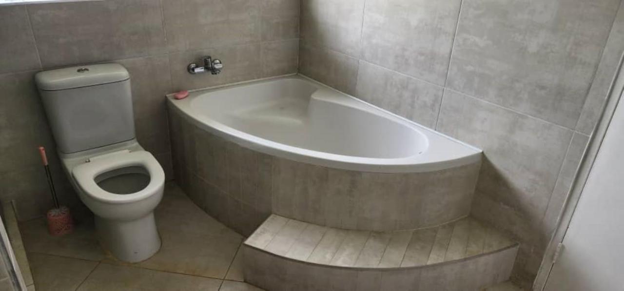 Lovely 3 Bed In Mount Pleasant - 2153 Harare Bagian luar foto