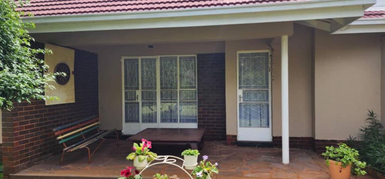 Lovely 3 Bed In Mount Pleasant - 2153 Harare Bagian luar foto